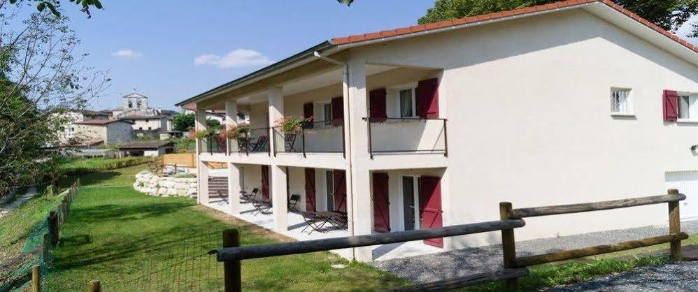 Le Mas De Servant Roulottes Et Chambres D'Hotes Auberives-en-Royans Esterno foto